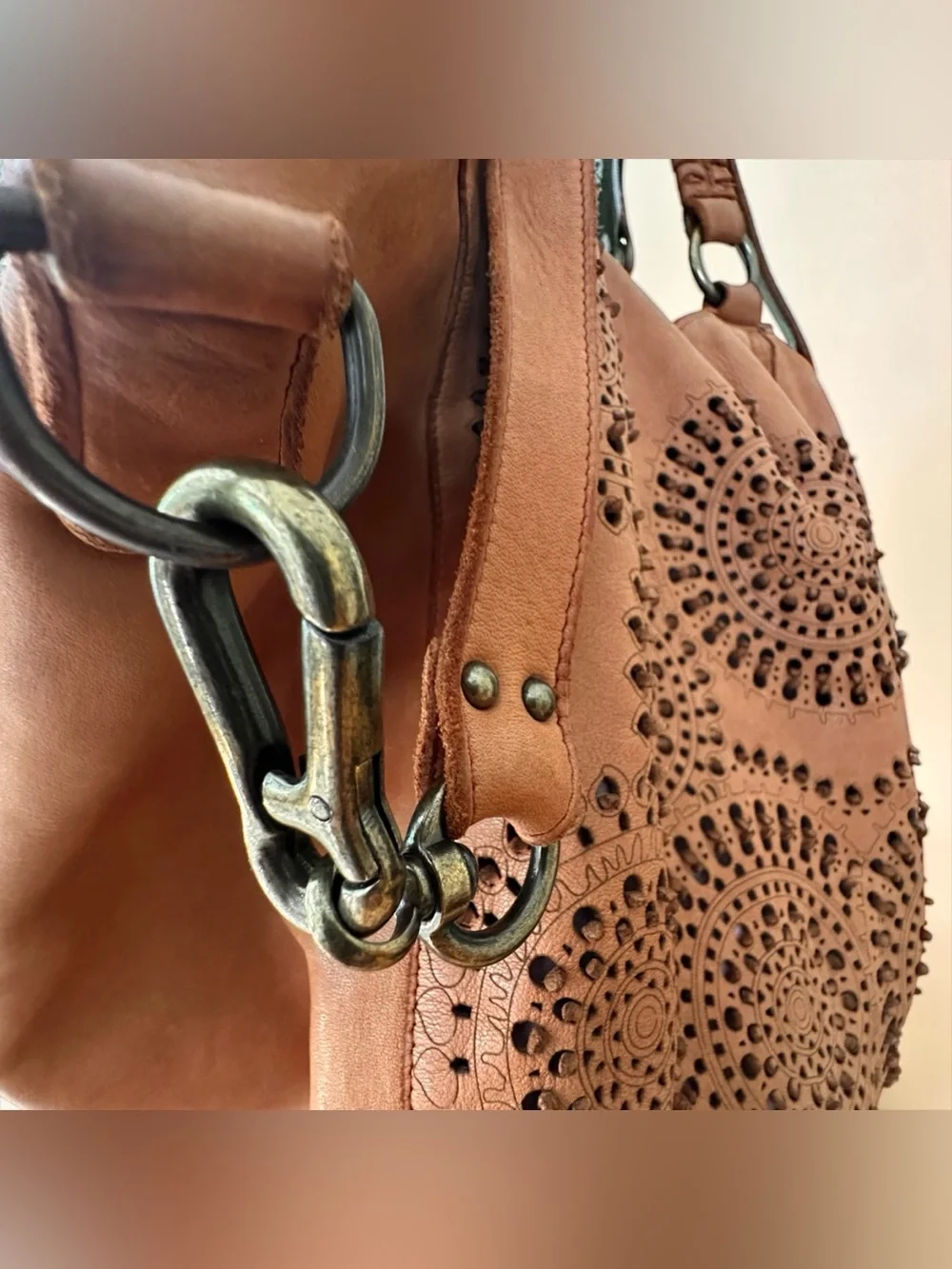 ERRELLEVENTIDUE Made in Italy Tan Laser Cut Leather Hobo Bag Top Zipper Dust Bag